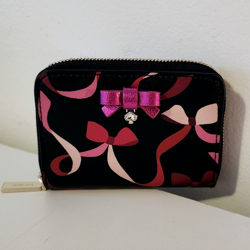 Kate Spade card wallet.